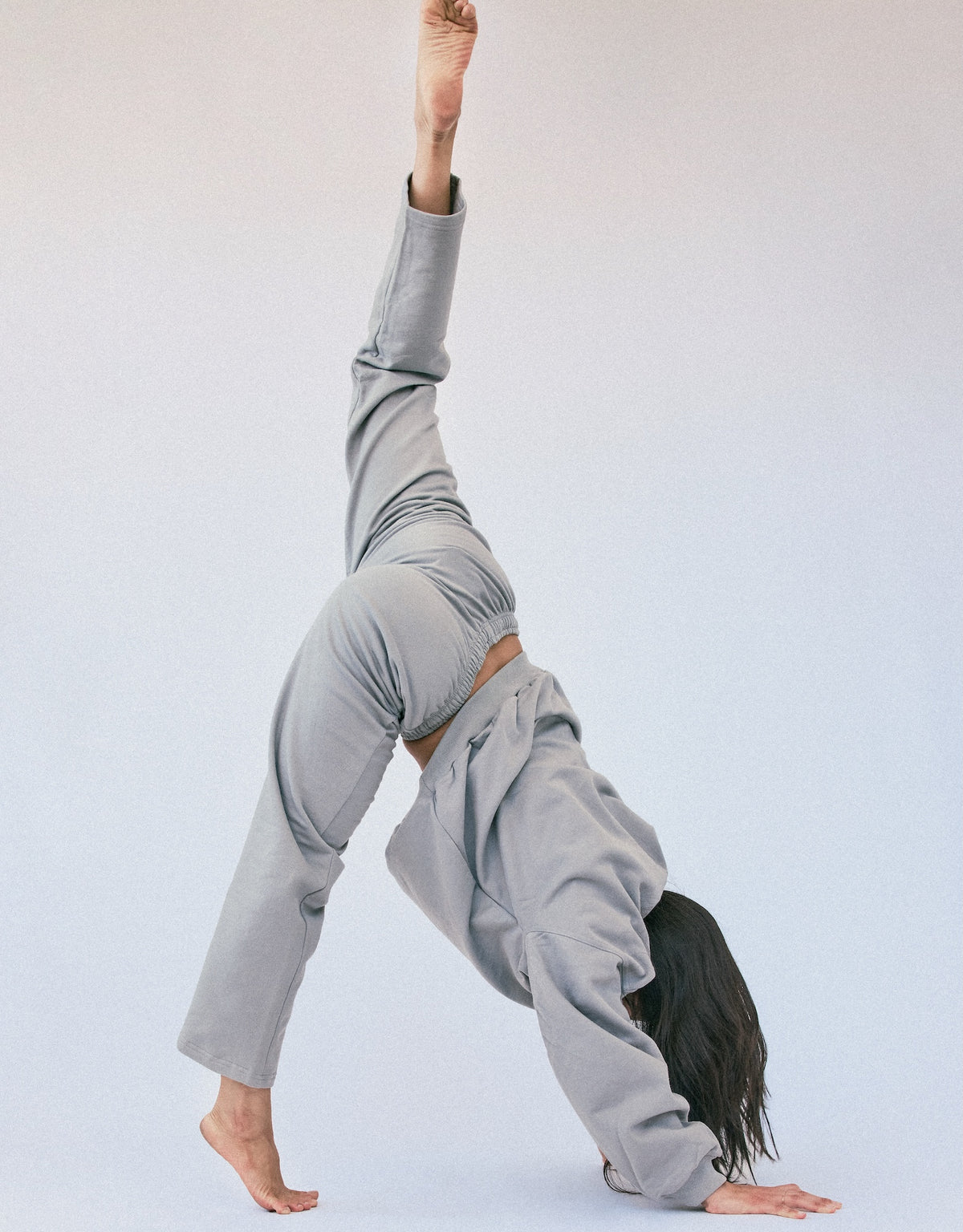 THE GREY SWEATPANT